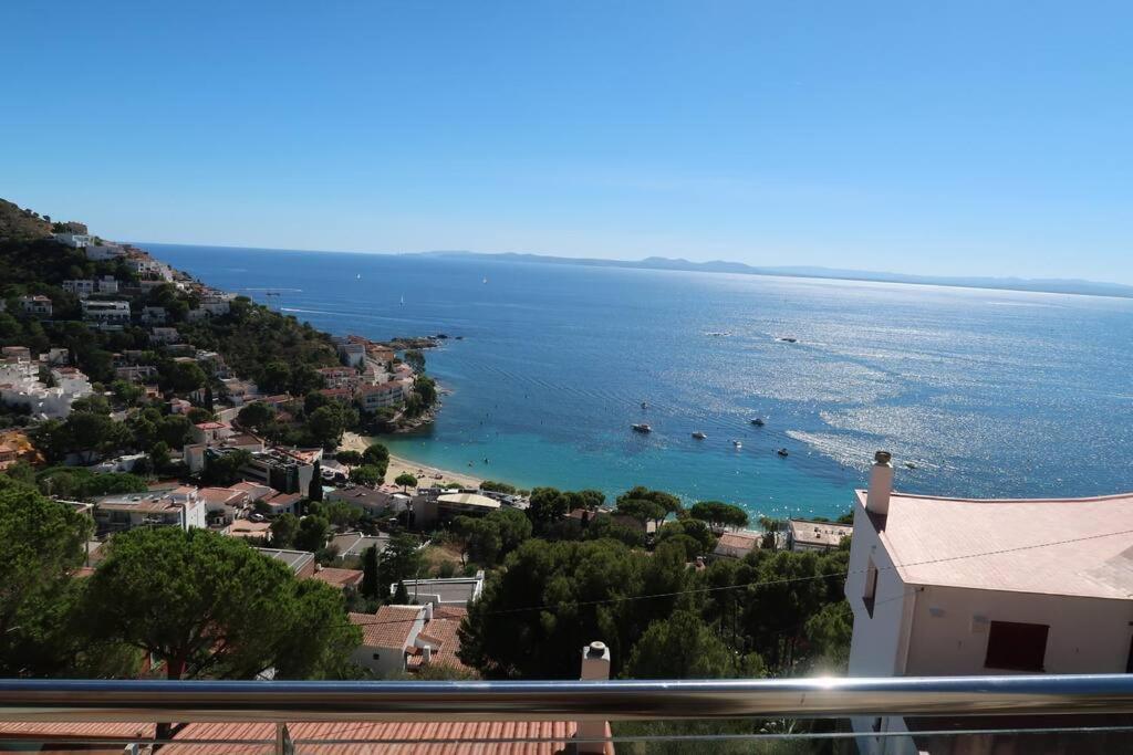 Magnifique Vue Sur Canyelles-adj Roses